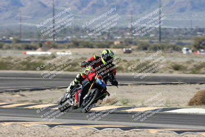 media/Jan-15-2026-Racers Edge (Thu) [[dfebeb70ab]]/3-B Group/Session 2 (Turn 11)/